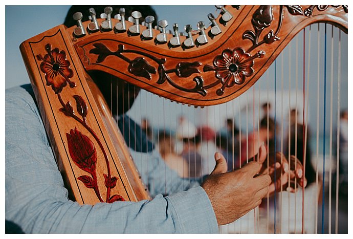 ceremony-harp-button-up-photography