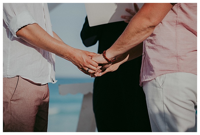 destination-wedding-ceremony-button-up-photography