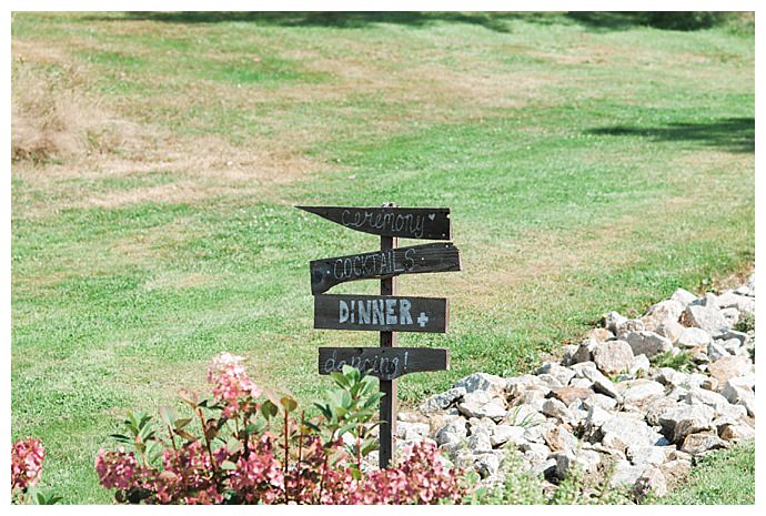 directional-wedding-sign-jessica-jaccarino-photography