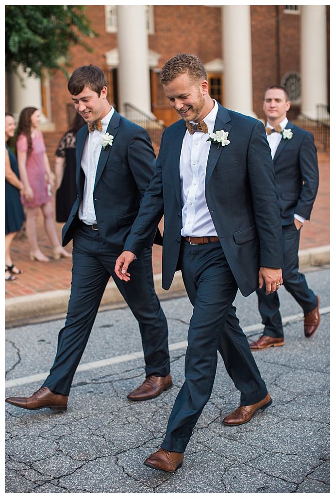 feather-bow-tie-suit-accessories