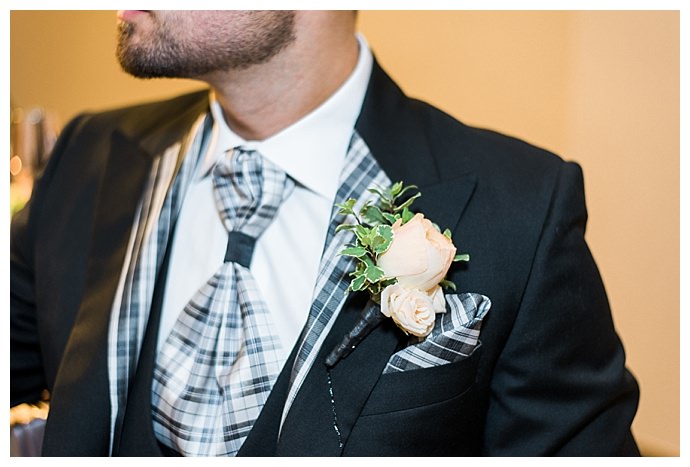 lula-king-photo-and-film-garden-rose-boutonniere