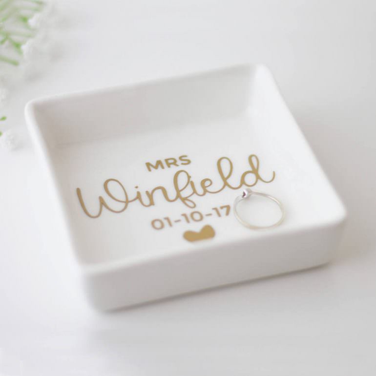 20 Engagement Ring Dishes to Keep Your New Bling Shiny and Safe! Love