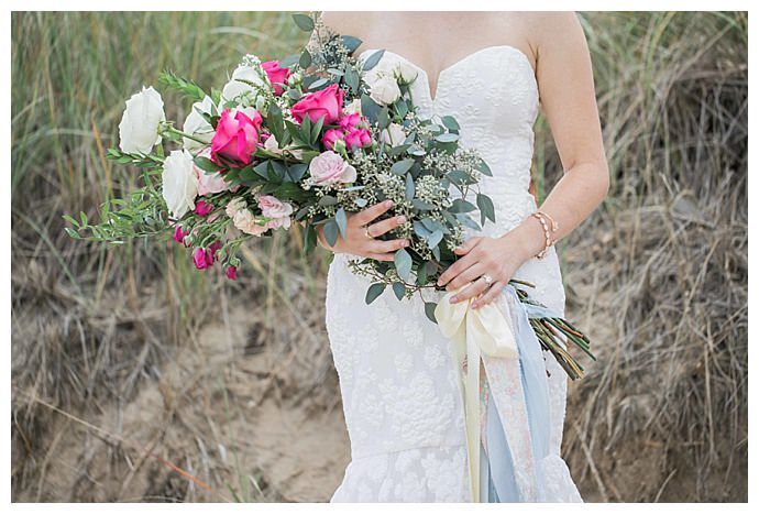 pink-and-white-wedding-bouquet-jessica-jaccarino-photography