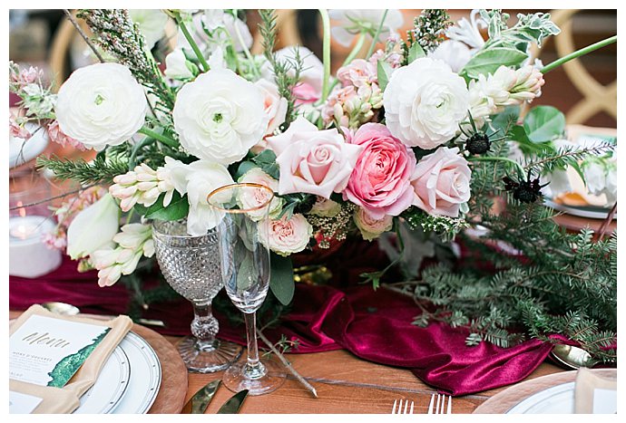 pink-and-white-wedding-flowers-sokhha-photography