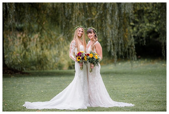 sunflower-wedding-bouquets-tnk-photography