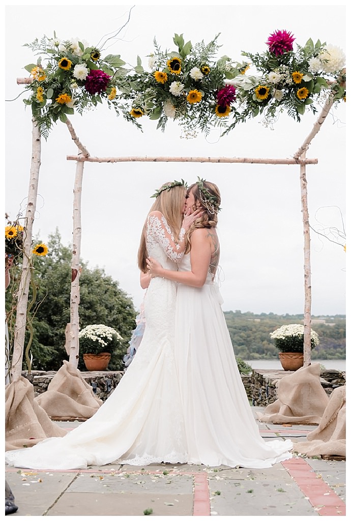 tnk-photography-birch-wedding-altar