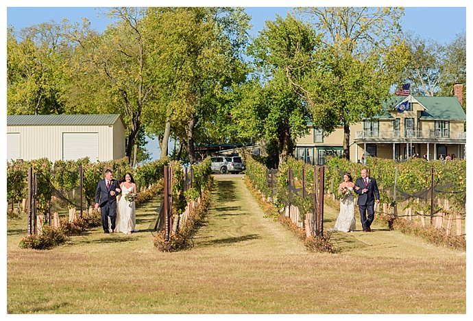 View More: http://benandsophiaphotography.pass.us/kristina-and-devin-wedding