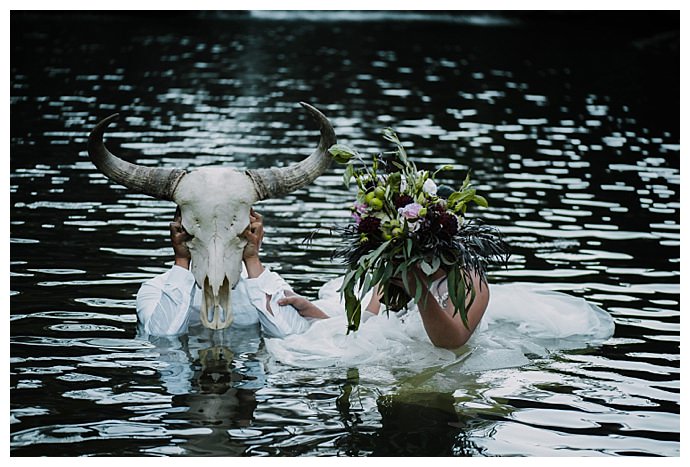 translucent-photography-in-the-water-wedding-photos