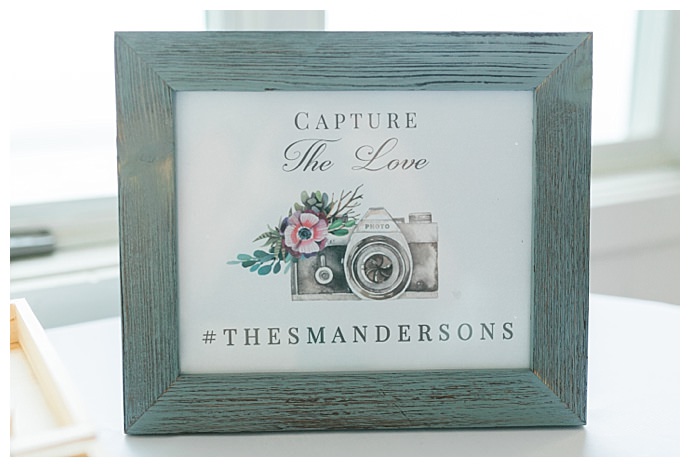 capture-the-love-hashtag-sign-catherine-ann-photography