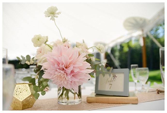 dani-fine-photography-dahlia-wedding-centerpiece