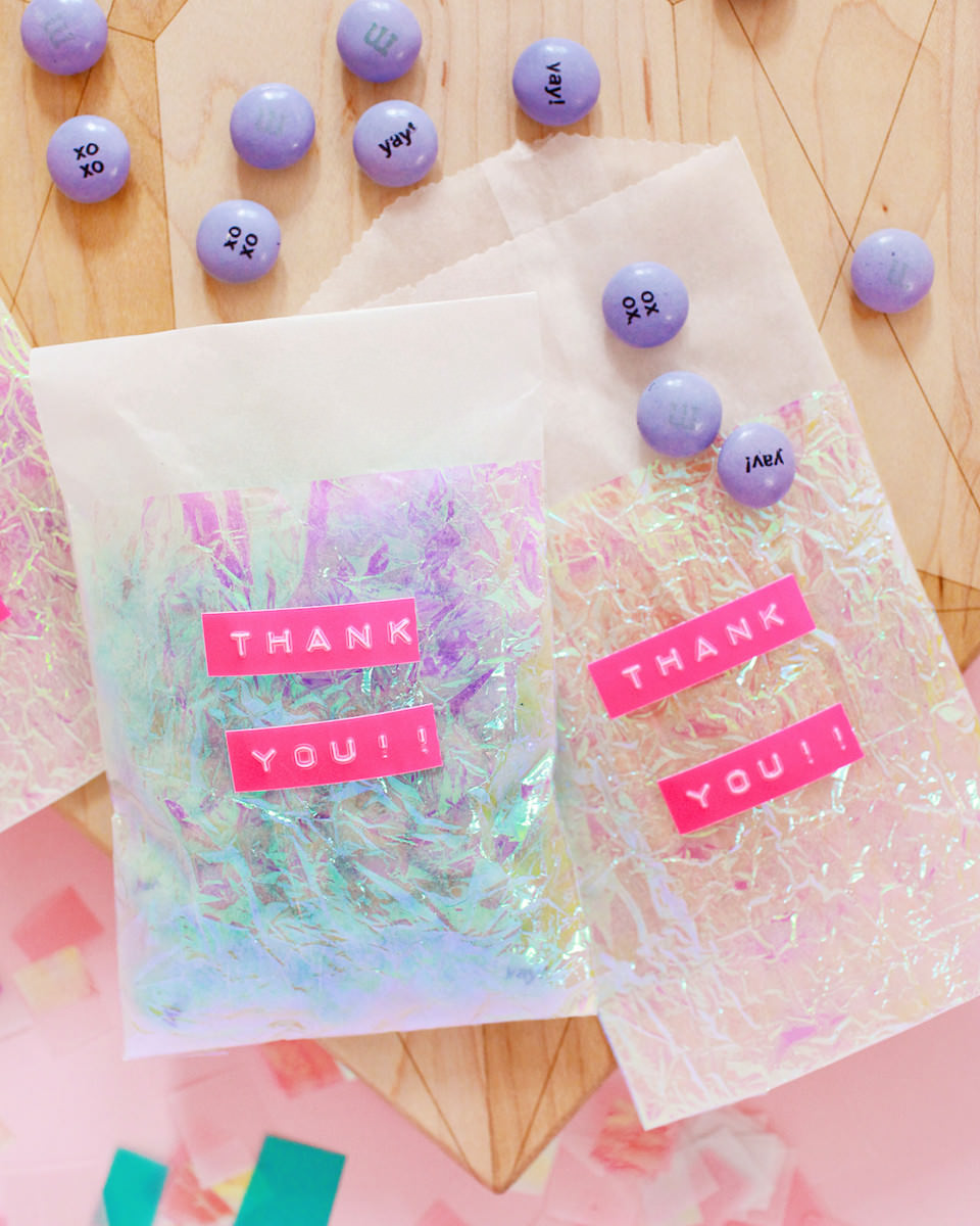 diy-iridescent-favor-bags