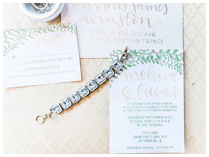 tori-lynn-photography-greenery-wedding-invitation-suite