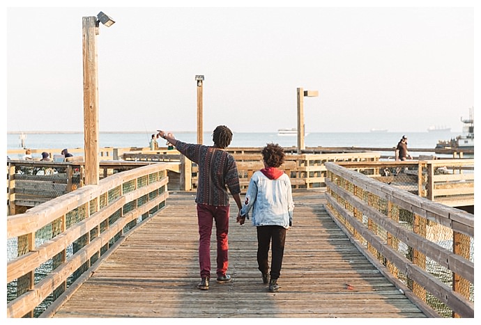 zoe-larkin-photography-waterfront-engagement-photos