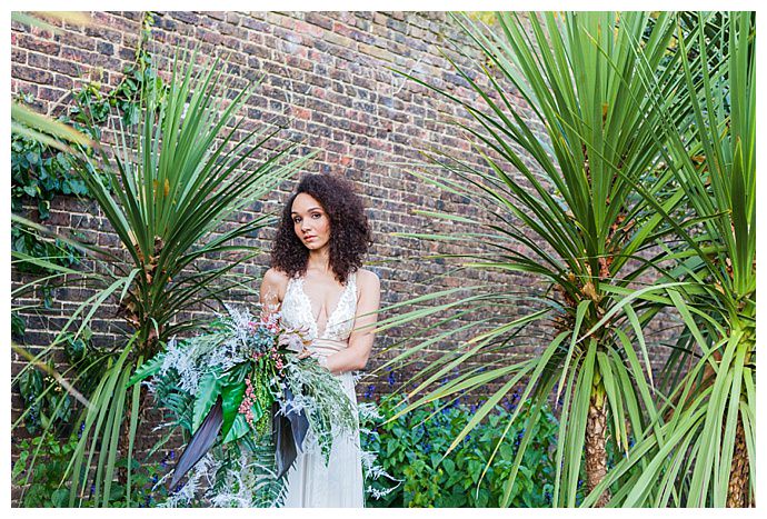 amanda-karen-photography-tropical-wedding-bouquet