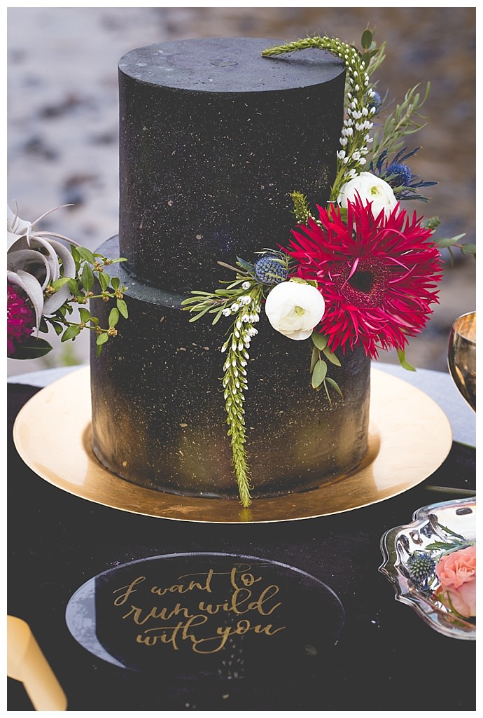 black-wedding-cake-with-gold-flecks-someplace-images