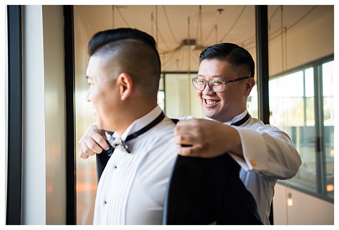 grooms-getting-ready-together-david-and-tania-photography