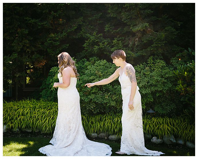 angela-and-evan-photography-lesbian-brides-first-look