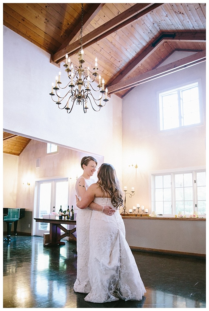 angela-and-evan-photography-seattle-winery-wedding