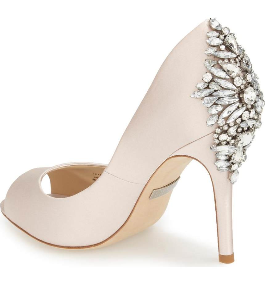 wide bridal shoes