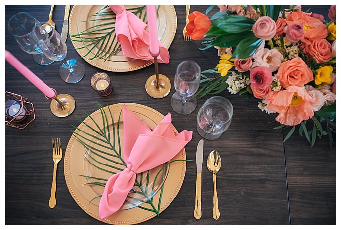 gold and pink wedding decor