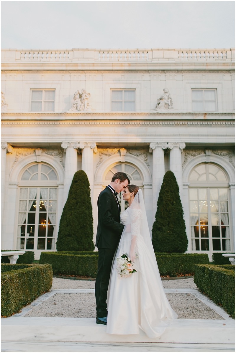 rosecliff-mansion-wedding-rhode-island