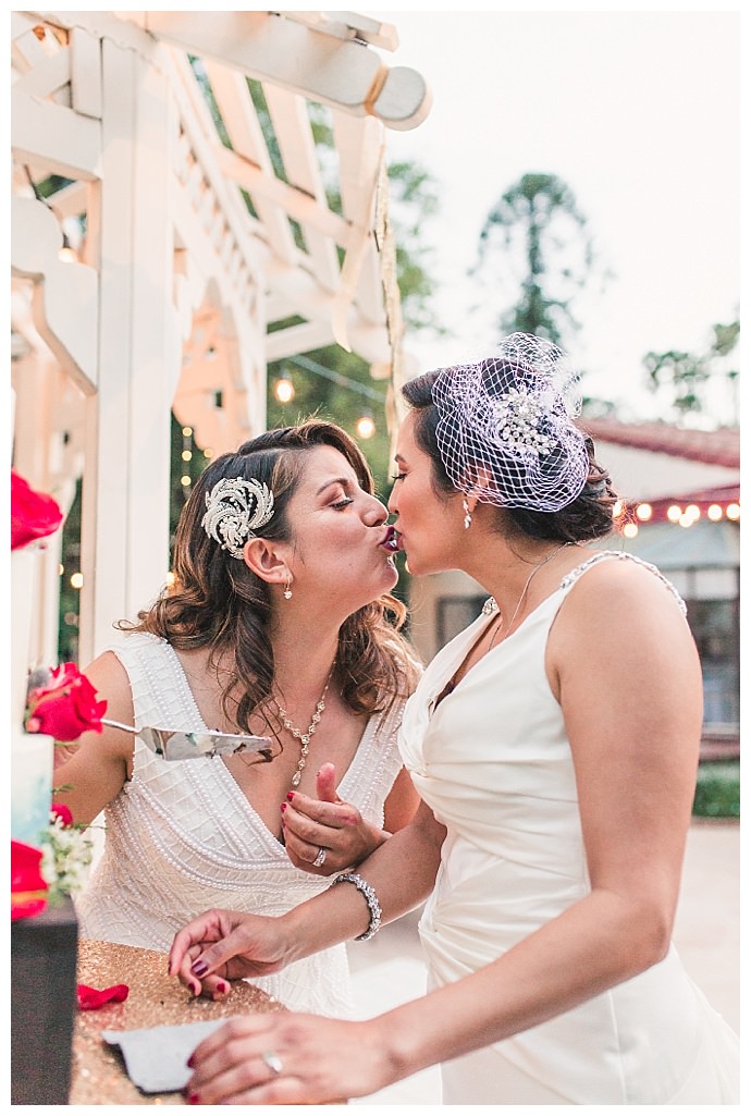 frances-tang-photography-cake-cutting