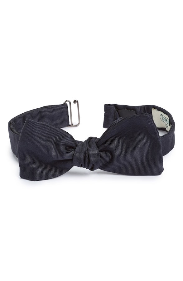 navy-silk-bow-tie