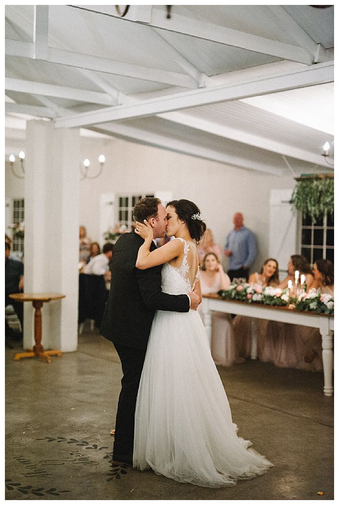 bright-girl-photography-first-dance