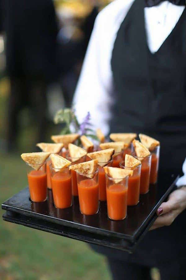 grilled-cheese-and-tomato-soup-shots-wedding-hors-doeuvres