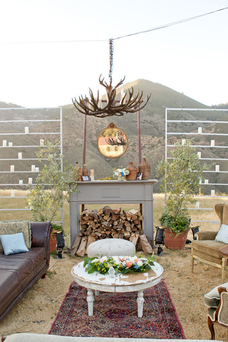 rustic-wedding-lounge-inspiration