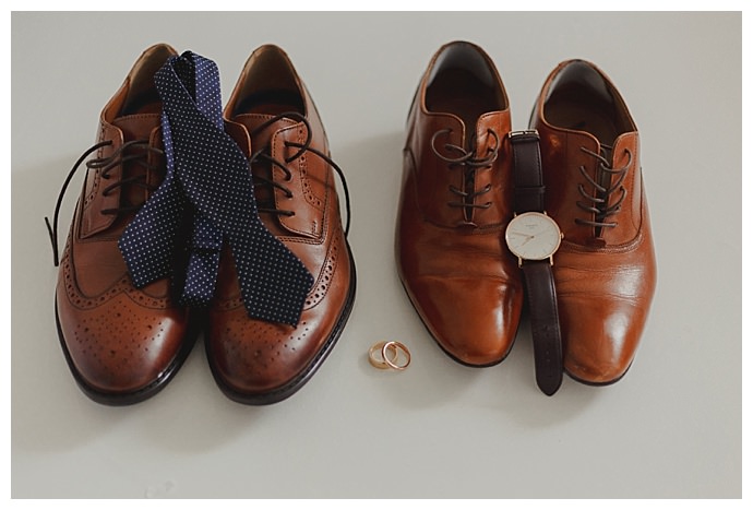 brown-leather-wedding-shoes-cortiella-photography