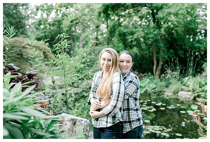 danielle-gallo-photography-unc-botanical-gardens-engagement