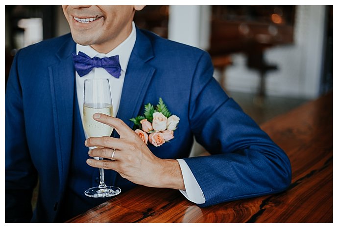 garden-roses-wedding-boutonniere-megan-blowey-photography