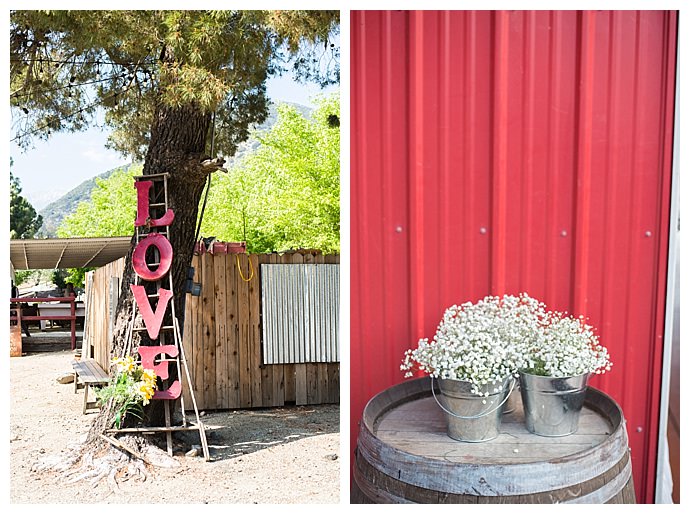 love-ladder-wedding-sign-classic-photographers