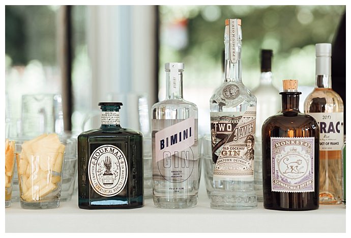 wilde-scout-photography-gin-bottle-wedding-decor