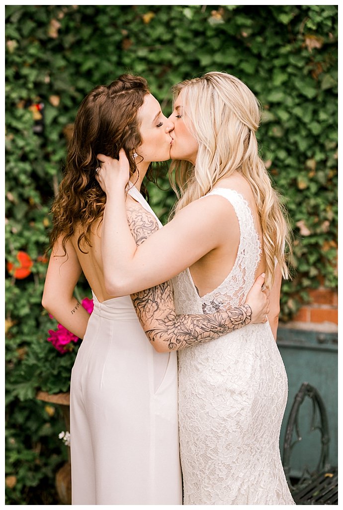 daphne-and-dean-connecticut-lgbt-wedding