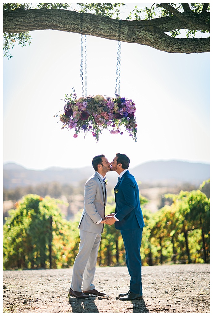 hanging-floral-ceremony-installation-slotography