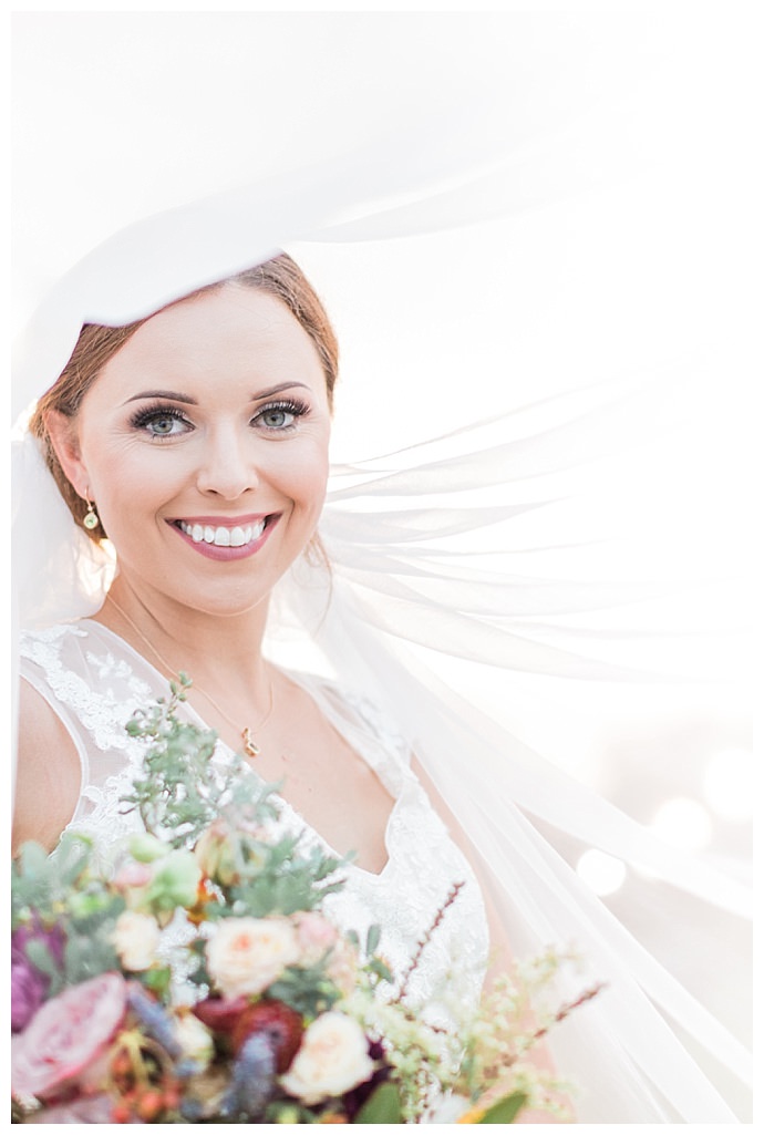 r-and-m-bledsoe-photography-under-the-veil-wedding-portrait