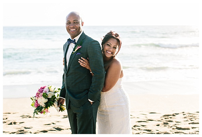 pink-beach-wedding-lily-tapia-photography