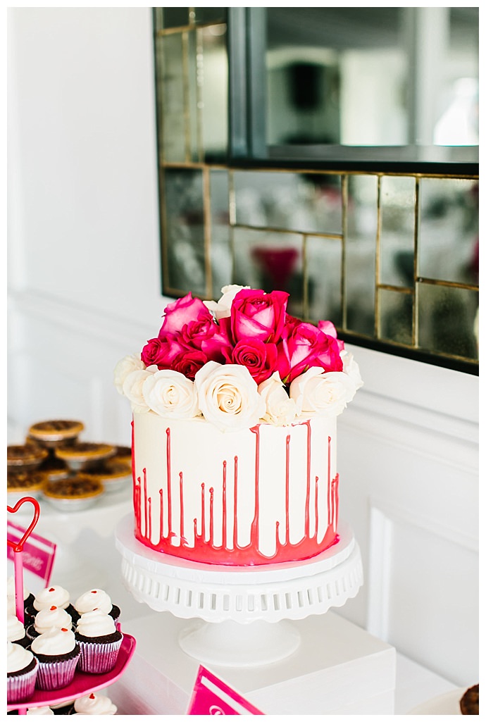 pink-drip-wedding-cake-lily-tapia-photography