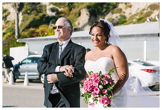 pink-weding-bouquet-lily-tapia-photography