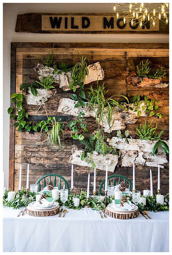 Green and White Winter Wedding Inspiration