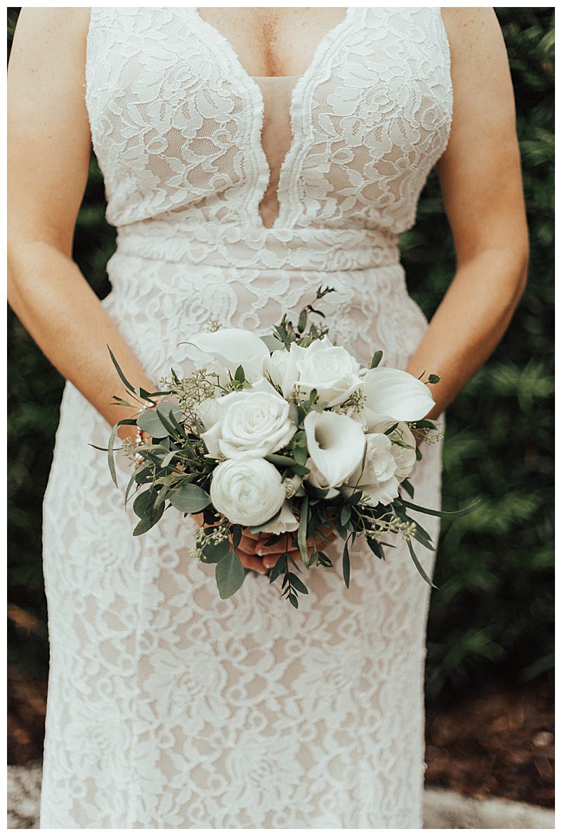 small-white-bouquet