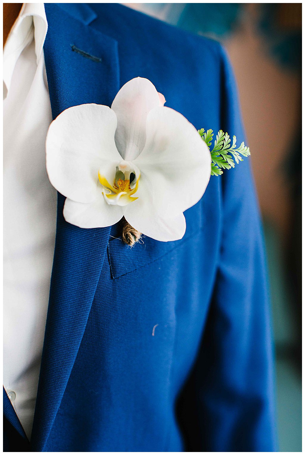 cala-lily-boutonniere