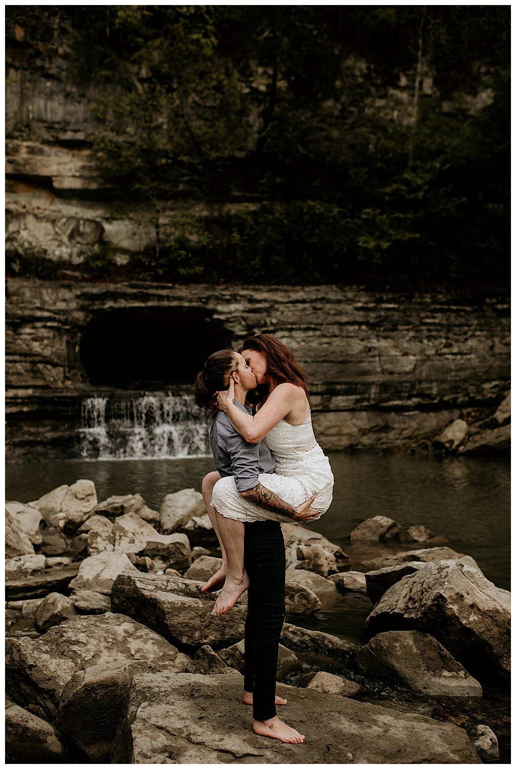 lesbian-engagement-shoot-in-tennessee-14