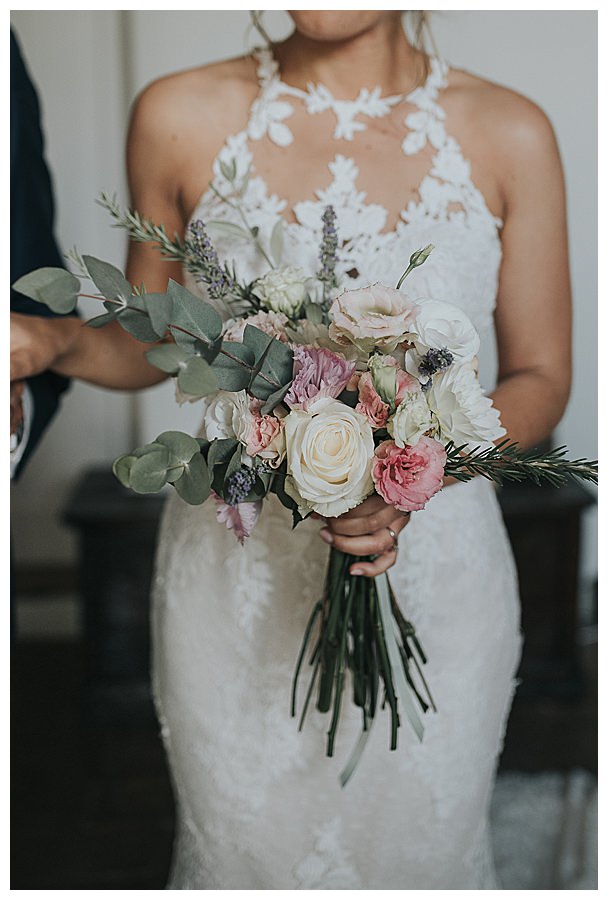 ranunculus-rose-bridal-bouquet