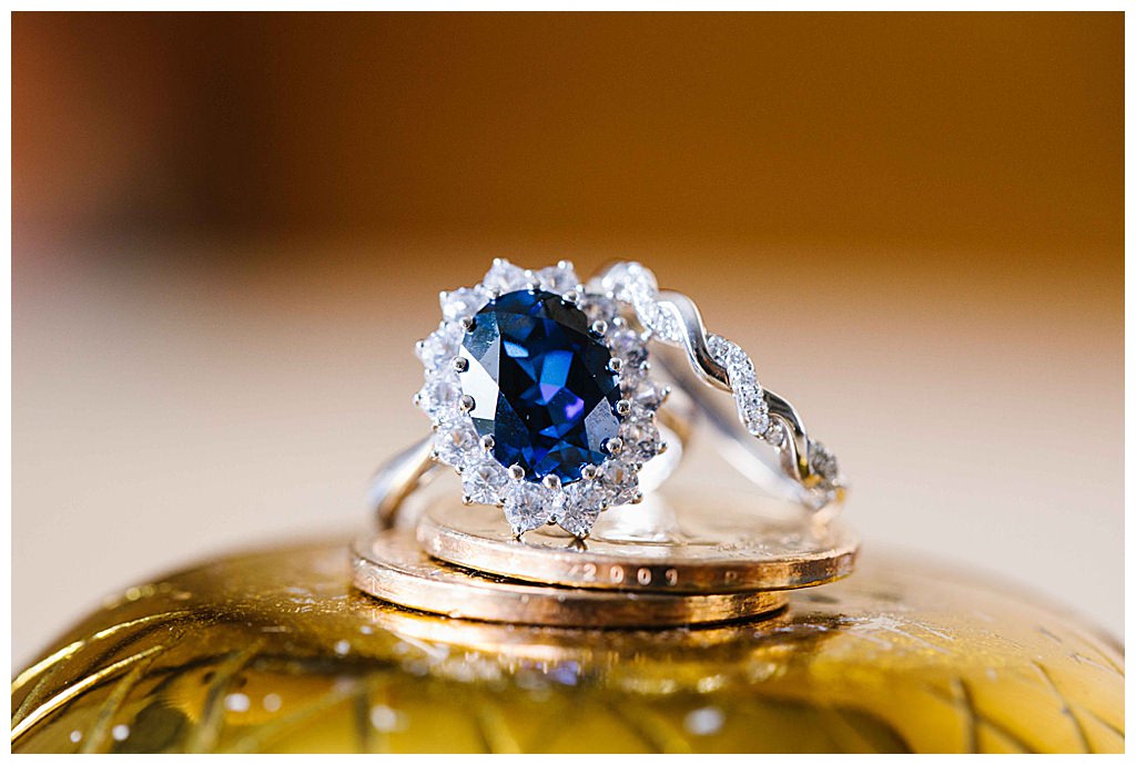 sapphire-engagement-ring