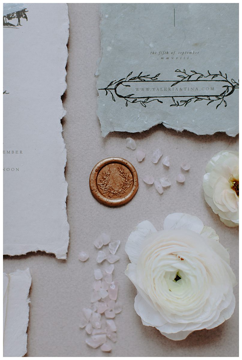 wax-seal-wedding-invitation