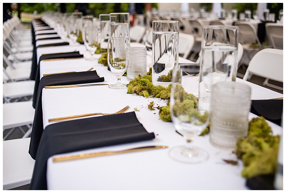 black-and-white-tablescape