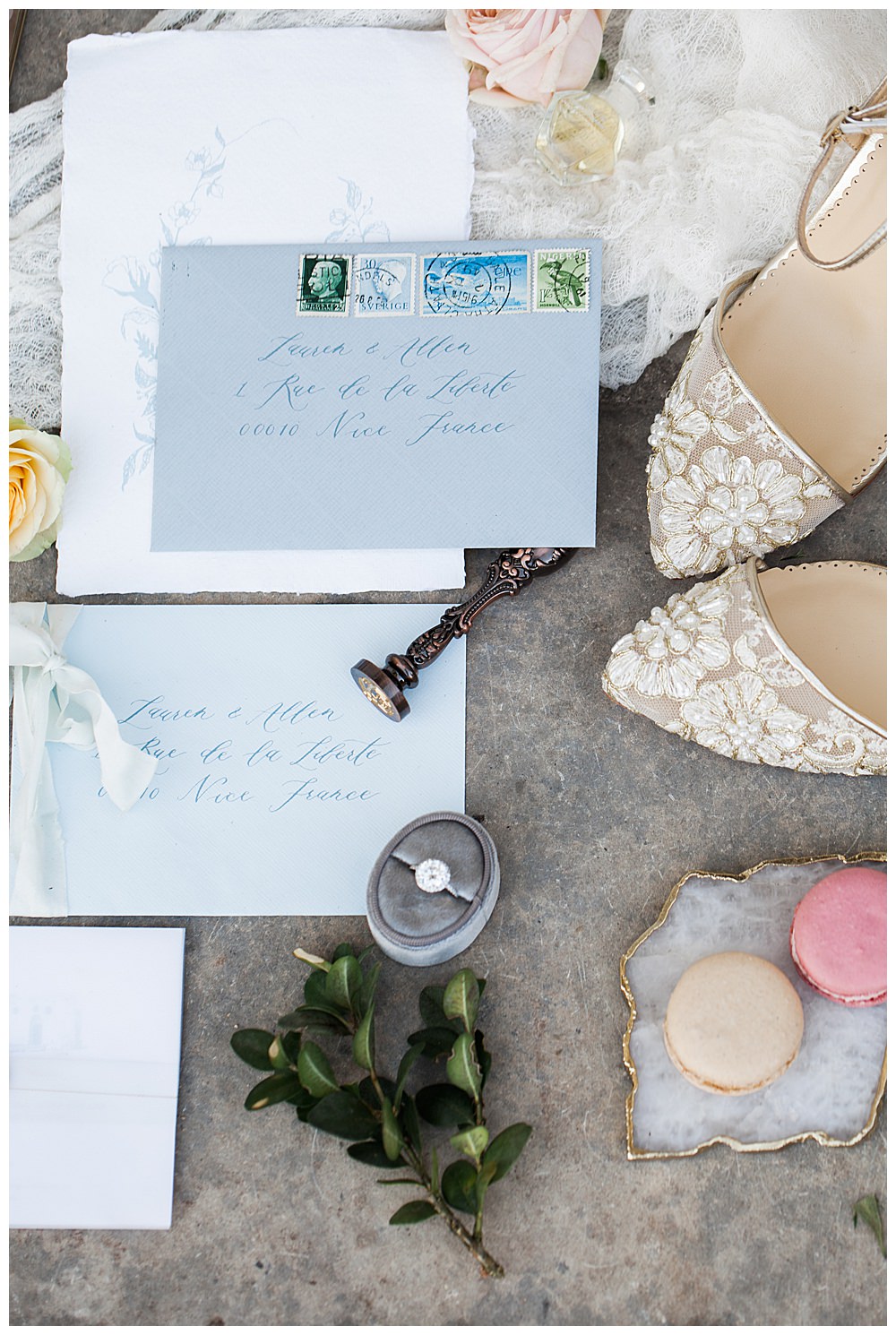 blue-and-white-wedding-stationery-suite